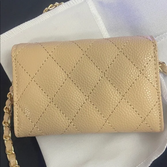 💕Chanel beige tan Mini wallet Quilted Bag with Gold Chain Vegan Leather - Picture 6 of 13